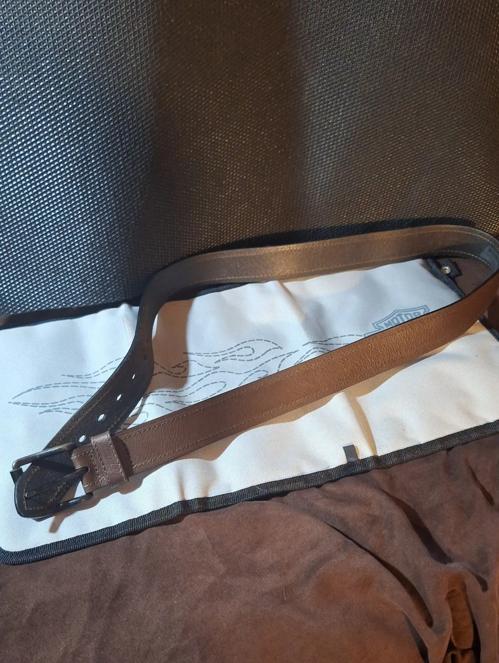 Dickie's Men's Brown Leather Belt - Classic Casual Style
